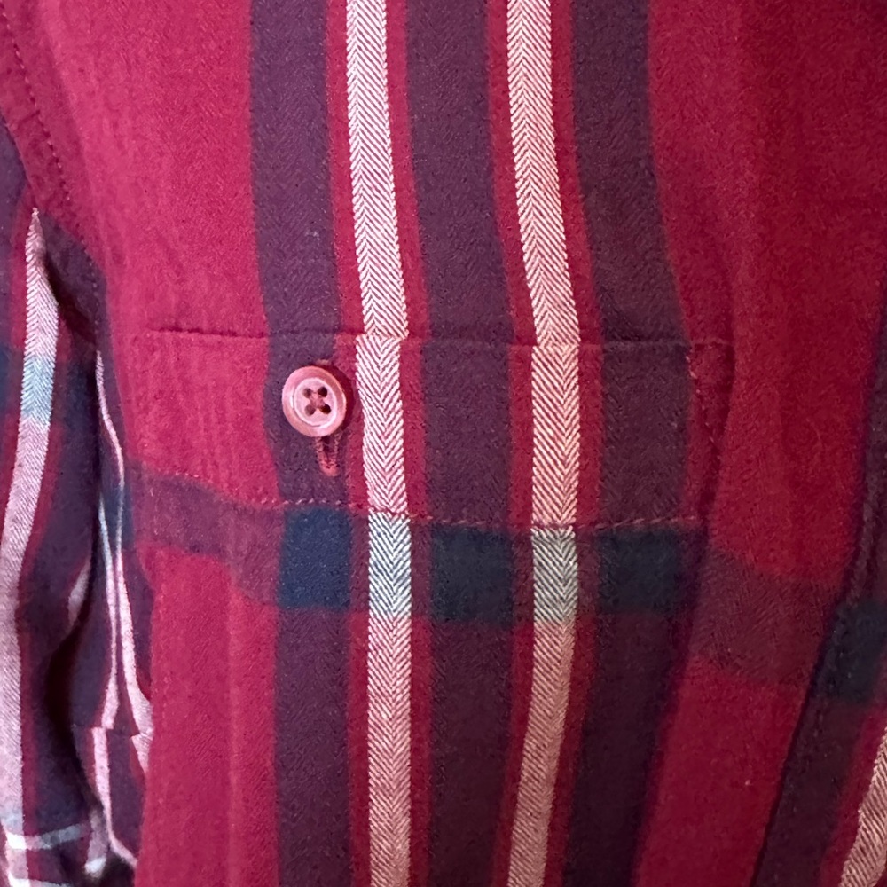 Shirt - Picture 5 of 6